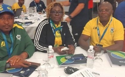 Développement du football : trois cadres de la Fégafoot en formation en Tunisie