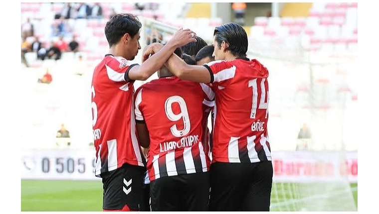 Turquie : Appindangoyé et Sivasspor renversés en quatre minutes par Batman Petrolspor