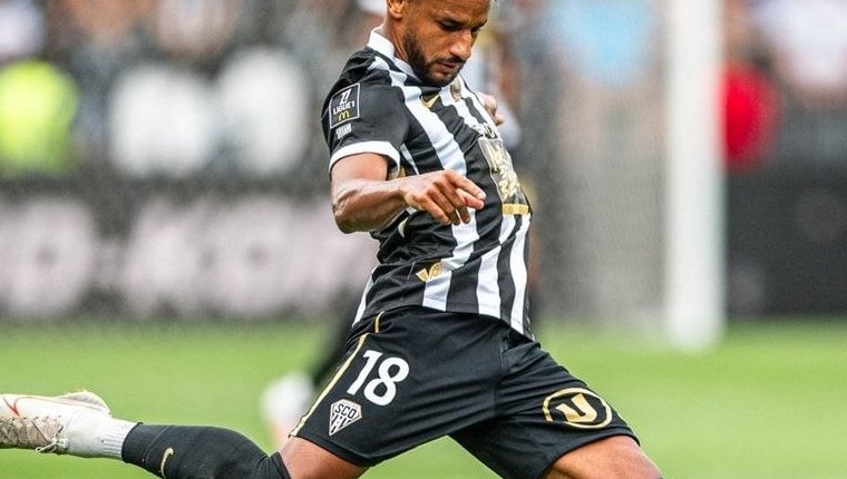 Ligue 1 : Jim Allevinah retrouve l'entraînement collectif avant Brest