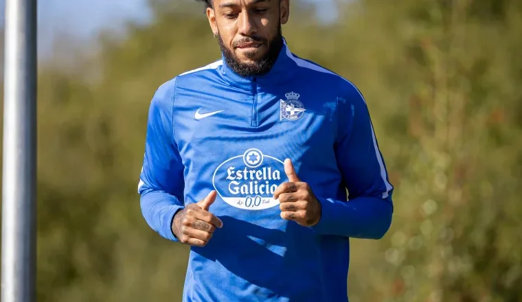 Deportivo : Aubameyang retrouve les terrains d'entraînement, mais son retour devra attendre