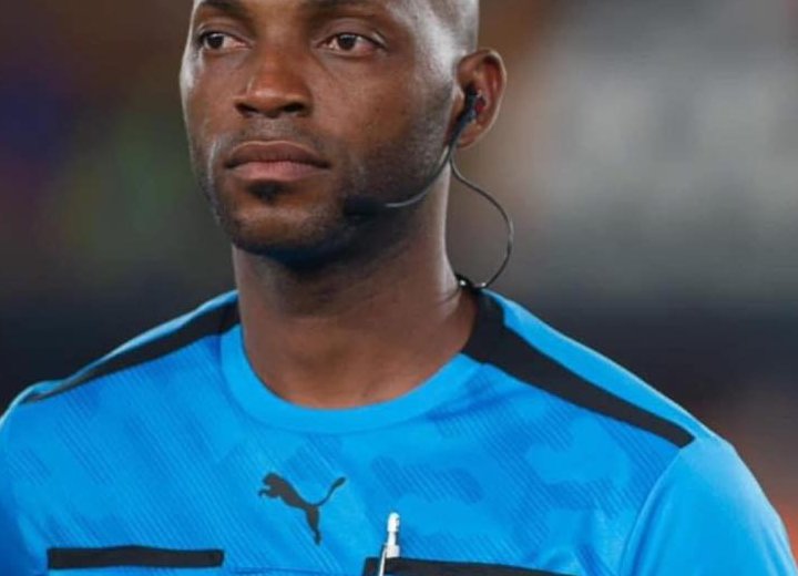 LDC CAF : Un sifflet gabonais aux commandes du match Mamelodi Sundowns vs Saint-Eloi Lupopo