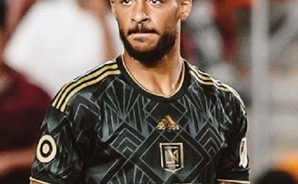 Gabon vs Sénégal : l'attaquant Denis Bouanga absent de la tanière des Panthères