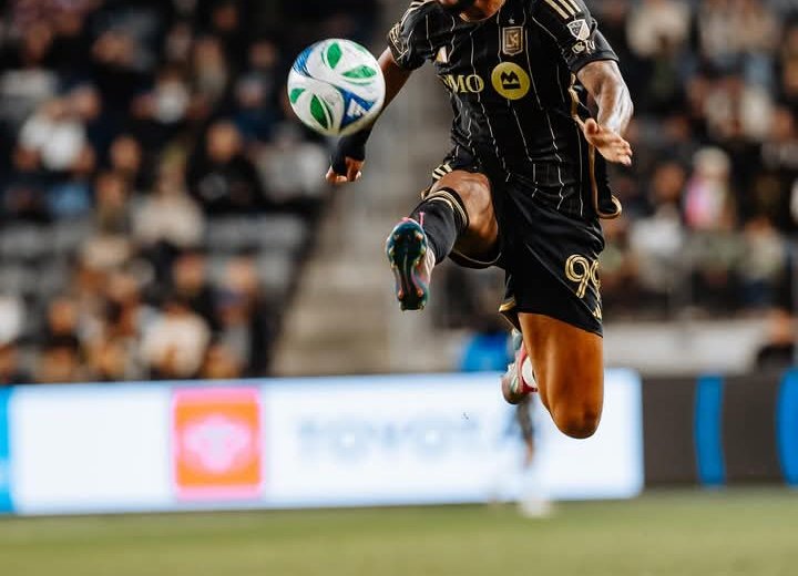 Denis Bouanga inscrit un doublé en Champions Cup avec le Los Angeles FC