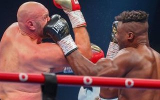 Boxe anglaise : Francis Ngannou perd de justesse face à Tyson Fury