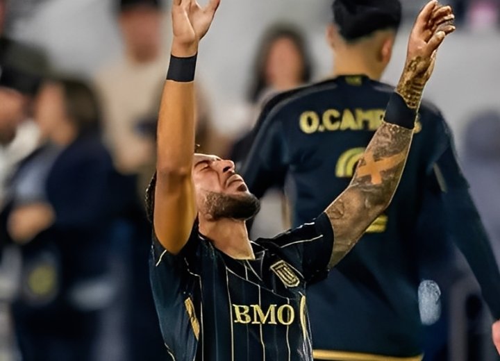 MLS : Denis Bouanga voit triple et guide Los Angeles FC vers la victoire