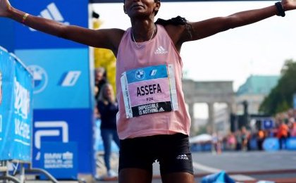 L'Éthiopienne Tigist Assefa bat le record du monde au marathon de Berlin