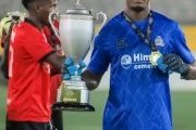 Ouganda : Loyce Mbaba soulève déjà son premier trophée avec Vipers SC