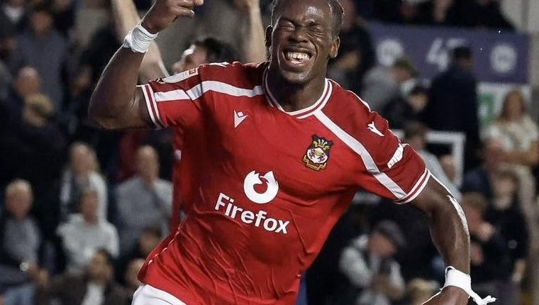 Championship : Jacques Ekomié marque dès son 2e match, Wrexham écrase Millwall