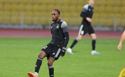 Christ Junior Eneme Bekale pose ses valises pour deux saisons en Egypte au Future FC
