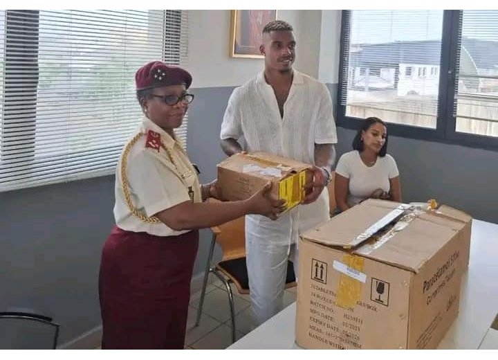Mario Lémina égaye le séjour des enfants hospitalisés au CHU de Libreville