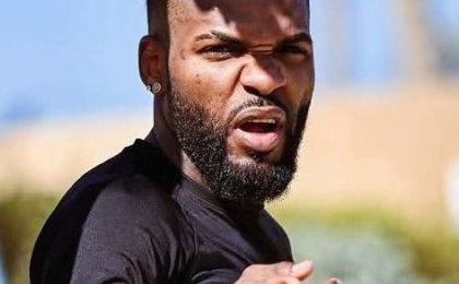 Roumanie : Aaron Boupendza s'illustre de nouveau pour indiscipline avec le Rapid Bucarest